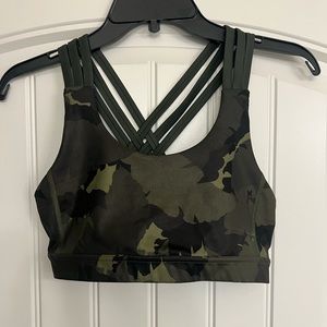Lululemon Camo sports bra size 8